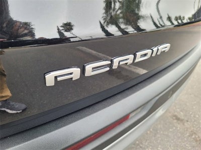 2025 GMC Acadia Elevation