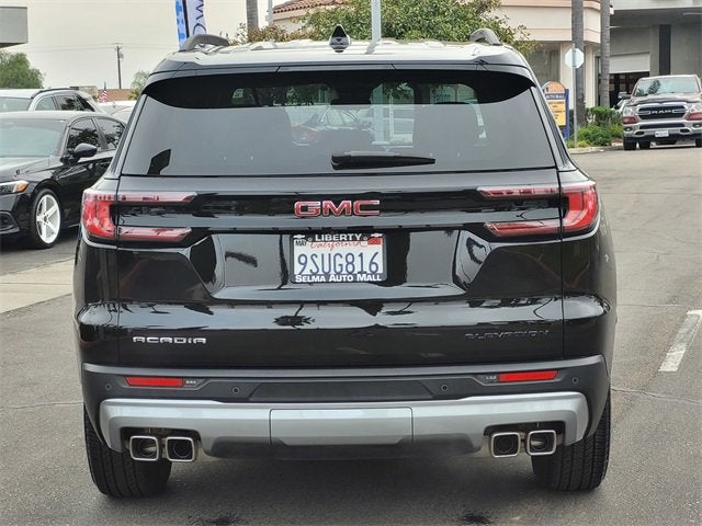2025 GMC Acadia Elevation