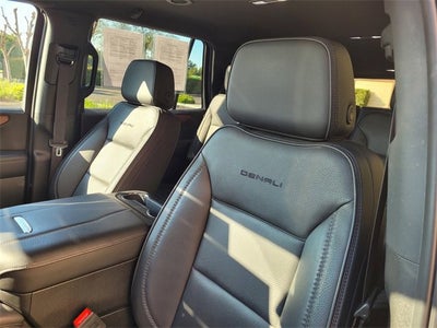 2025 GMC Yukon Denali