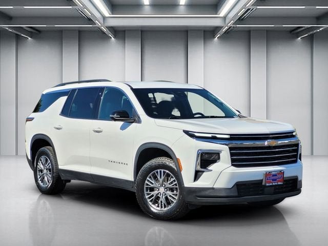 2024 Chevrolet Traverse LT