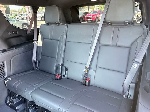 2024 Chevrolet Suburban RST