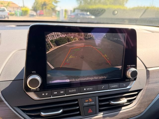 2025 Nissan Altima SV - Photo 16