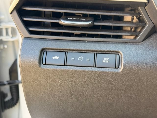 2025 Nissan Altima SV - Photo 21