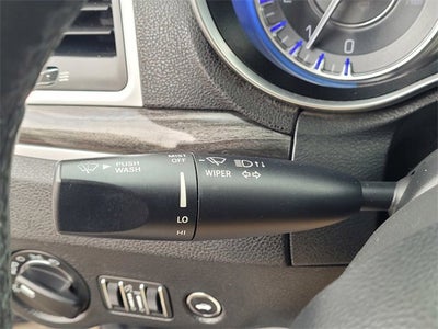 2017 Chrysler 300 Limited