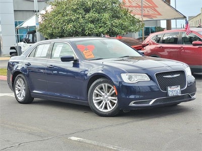 2017 Chrysler 300 Limited