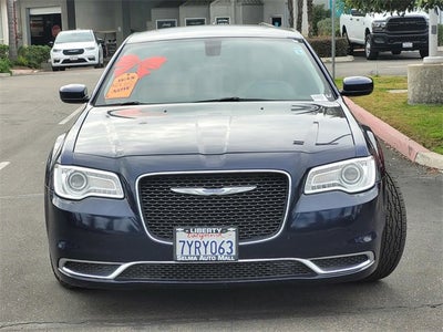 2017 Chrysler 300 Limited