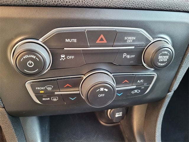 2019 Dodge Charger SXT