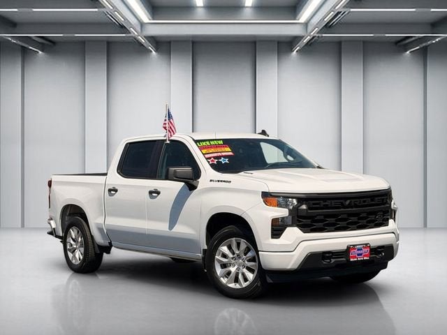 2024 Chevrolet Silverado 1500 Custom Crew Cab Short Box's photo
