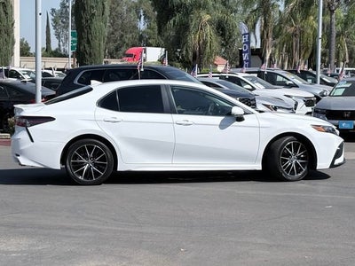 2021 Toyota Camry SE