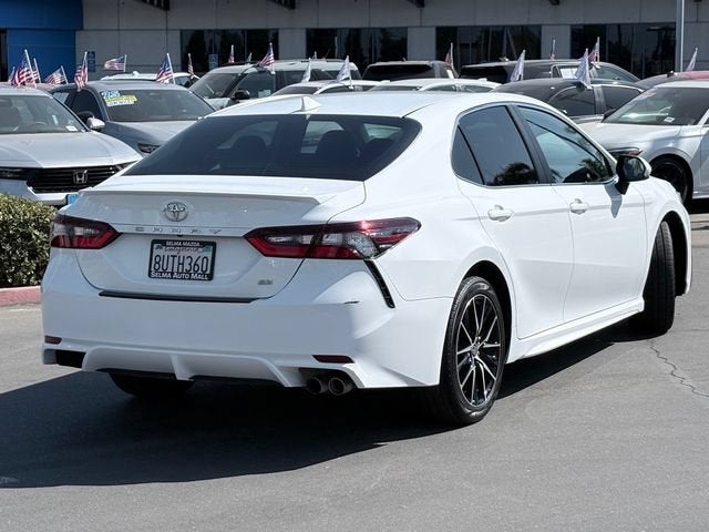 2021 Toyota Camry SE
