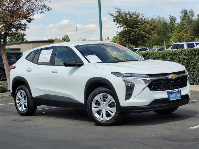 2025 Chevrolet Trax LS