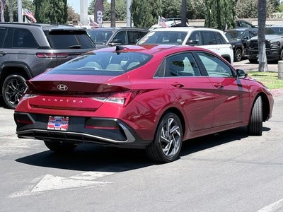 2025 Hyundai Elantra SEL Convenience