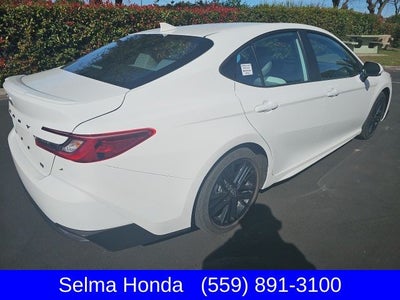 2025 Toyota Camry SE