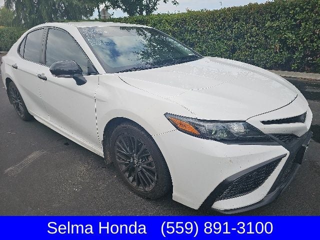2022 Toyota Camry SE Nightshade