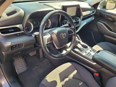 2023 Toyota Highlander LE