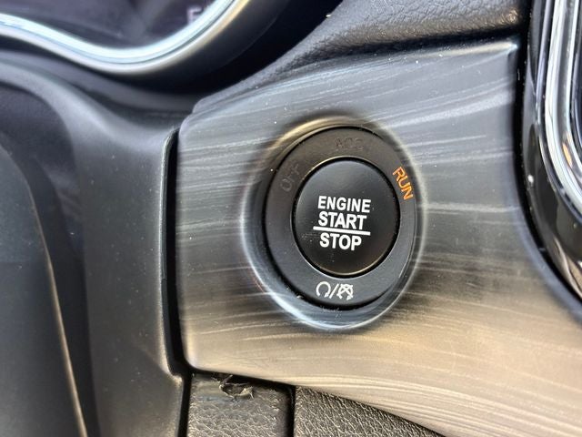 2021 Jeep Grand Cherokee Laredo X 4x4