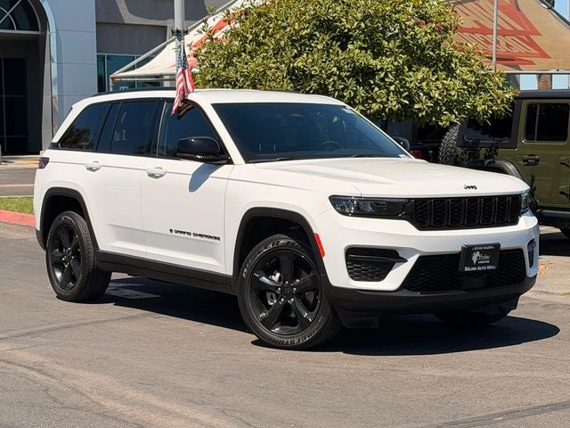 2023 Jeep Grand Cherokee Altitude 4x4