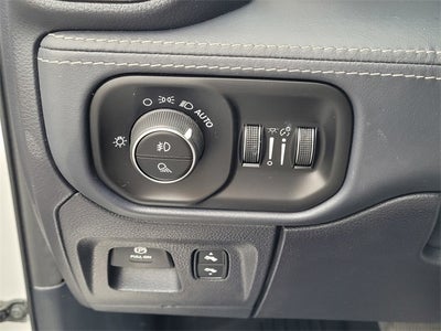 2020 RAM 1500 Limited Crew Cab 4x2 5'7' Box