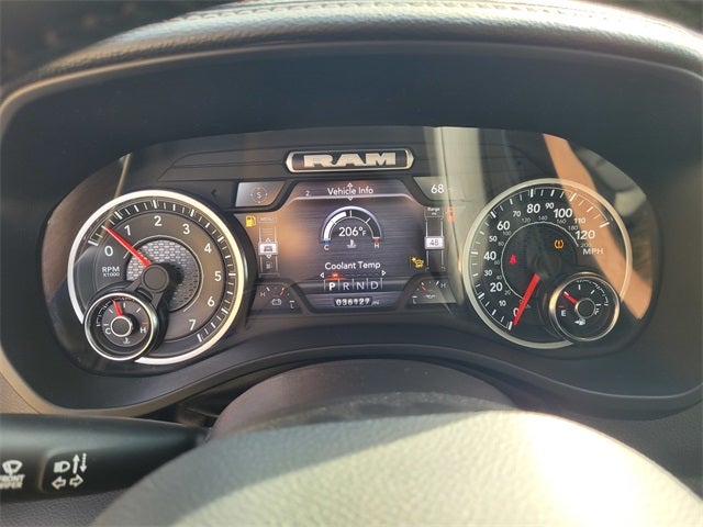 2024 RAM 1500 Laramie Crew Cab 4x2 5'7' Box