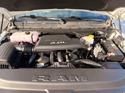 2020 RAM 1500 Big Horn Crew Cab 4x4 5'7' Box