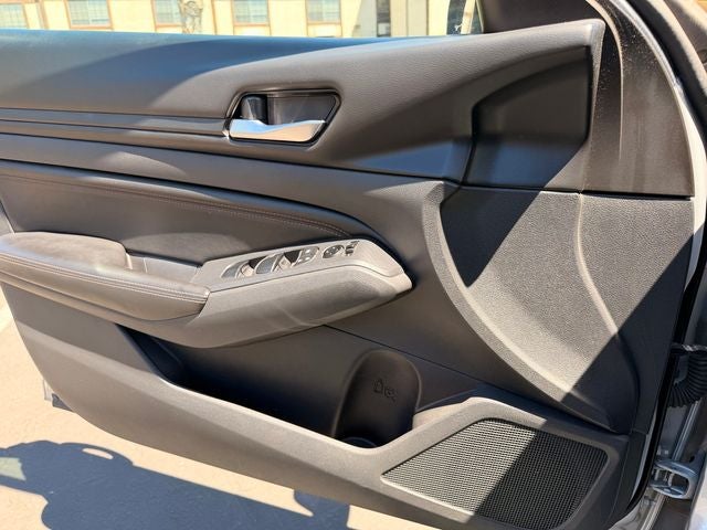 2021 Nissan Altima SR FWD