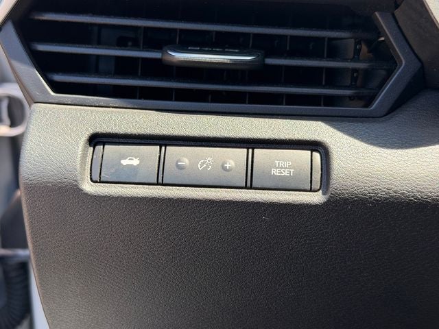 2021 Nissan Altima SR FWD