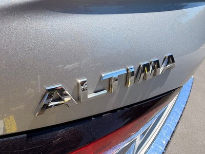 2021 Nissan Altima SR FWD