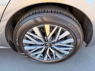 2025 Nissan Altima SV FWD