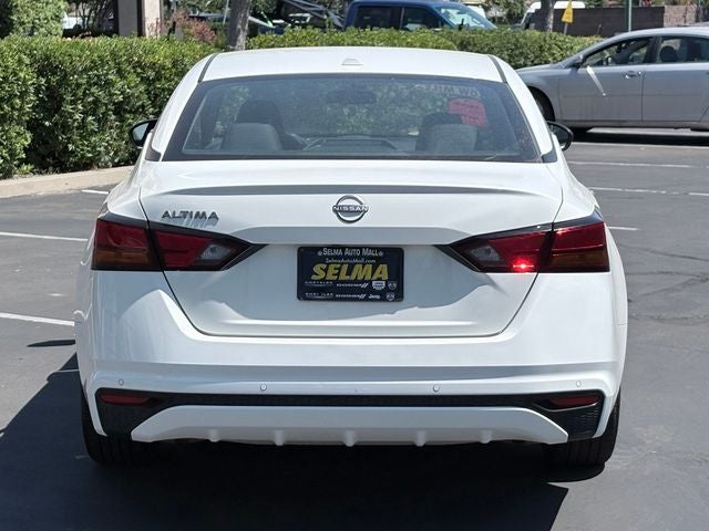 2025 Nissan Altima SV FWD