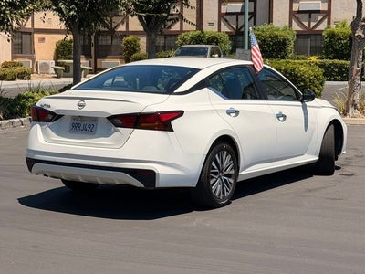 2025 Nissan Altima SV FWD
