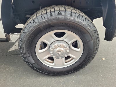 2024 RAM 3500 Tradesman Crew Cab 4x4 6'4' Box