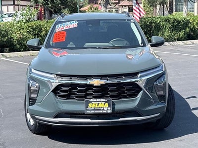 2025 Chevrolet Trax FWD LT