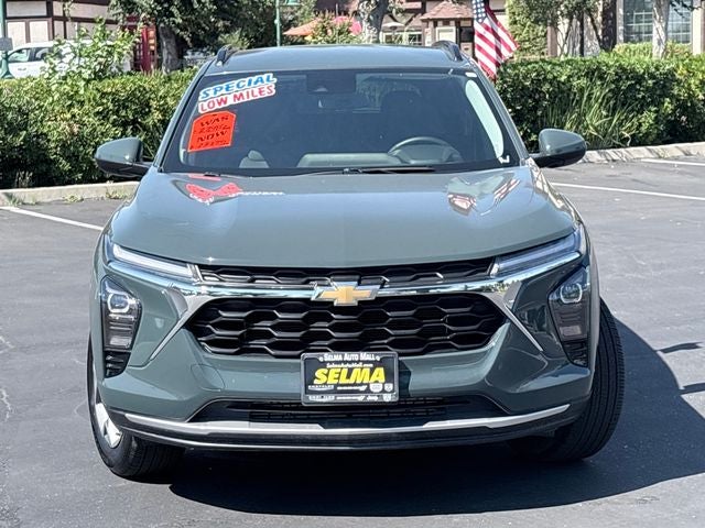 2025 Chevrolet Trax FWD LT