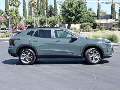 2025 Chevrolet Trax FWD LT