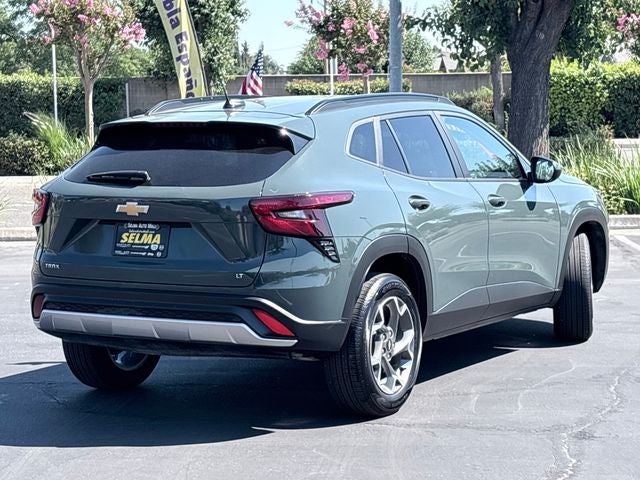 2025 Chevrolet Trax FWD LT