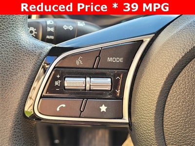 2023 Kia Forte LXS tech