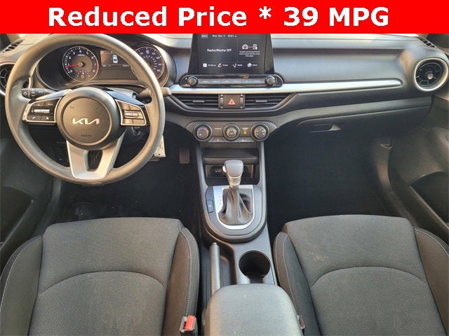 2023 Kia Forte LXS tech