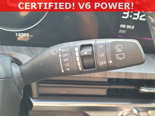 2025 Kia Telluride SX Captain's Chairs Pkg.