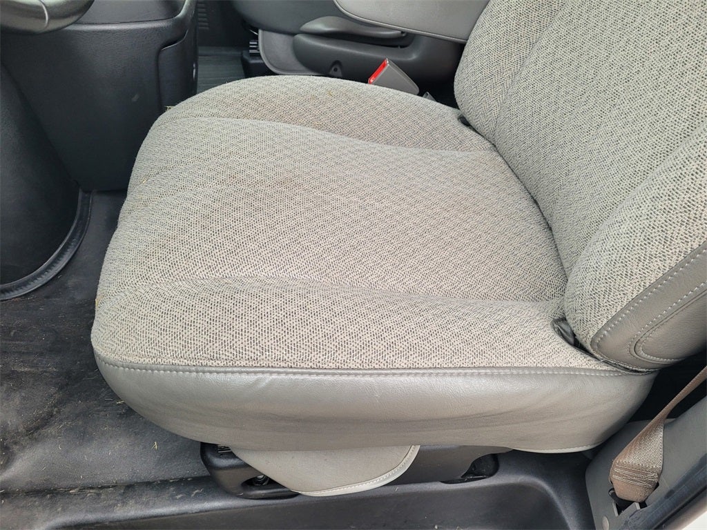 2023 GMC Savana 3500 LS