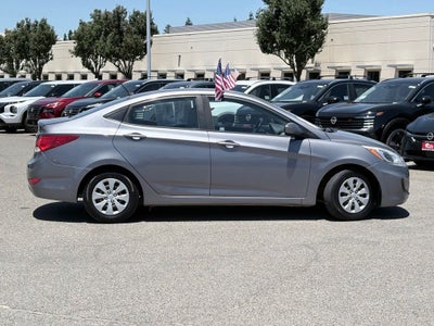 2016 Hyundai Accent SE