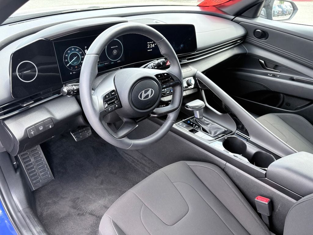2025 Hyundai Elantra Hybrid SEL Sport