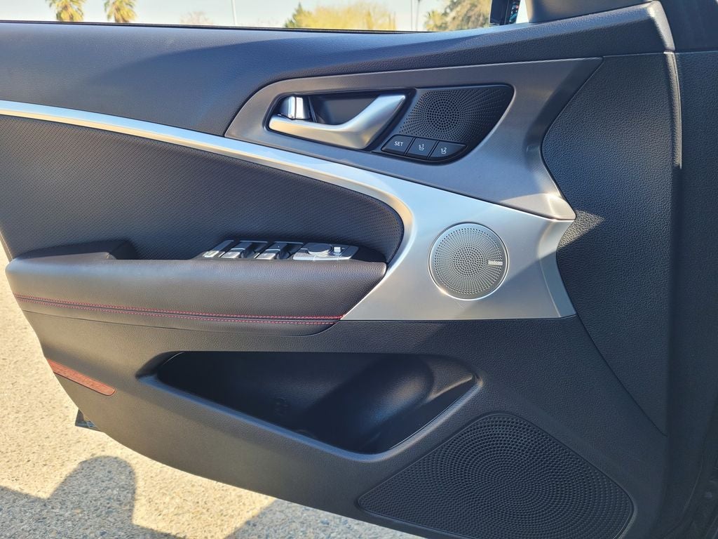 2024 Genesis G70 2.5T