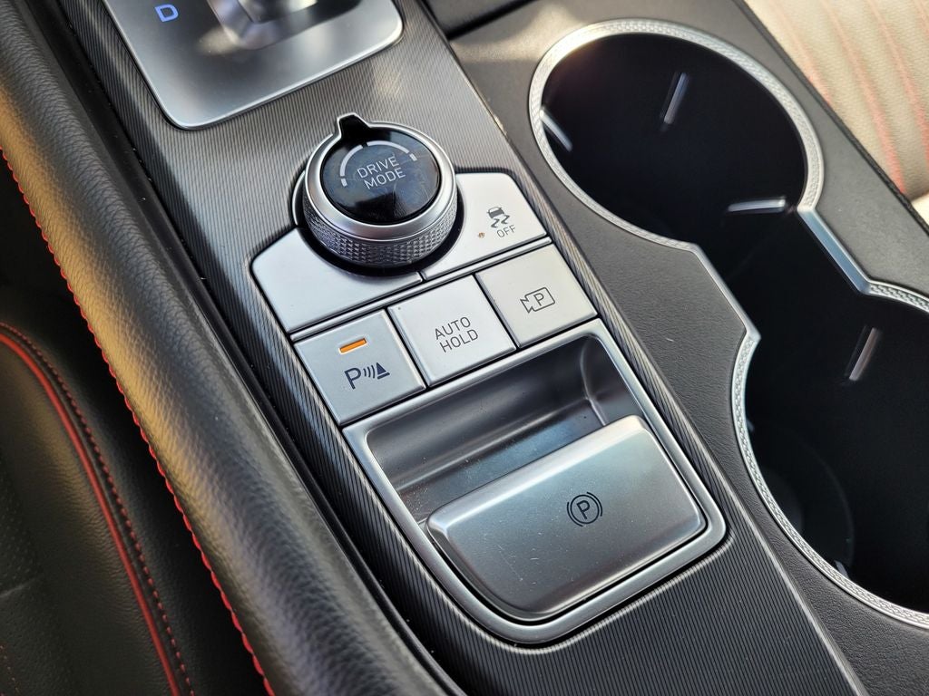 2024 Genesis G70 2.5T