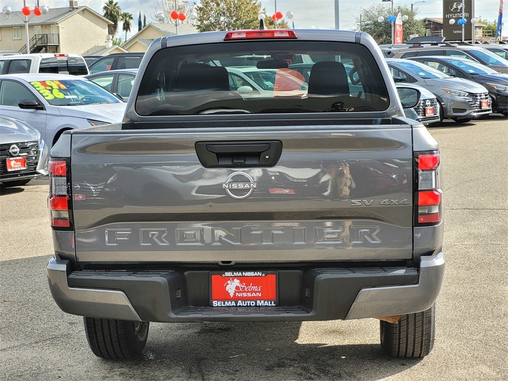 2023 Nissan Frontier SV