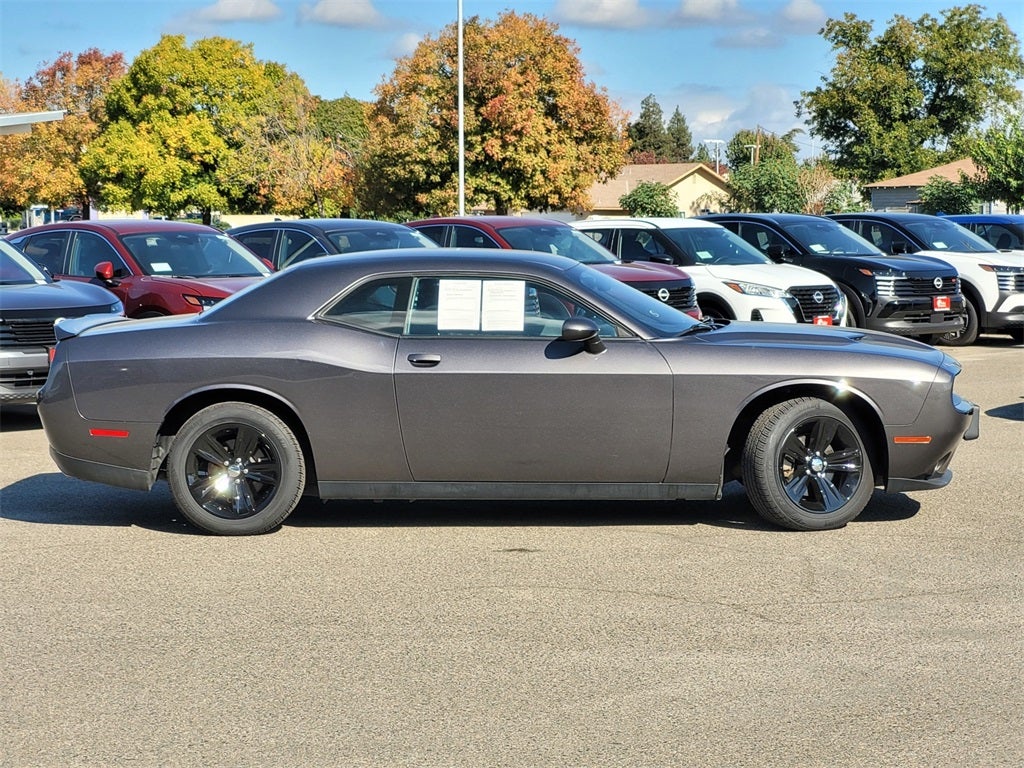 2022 Dodge Challenger SXT
