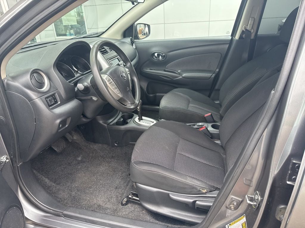 2016 Nissan Versa 1.6 SV