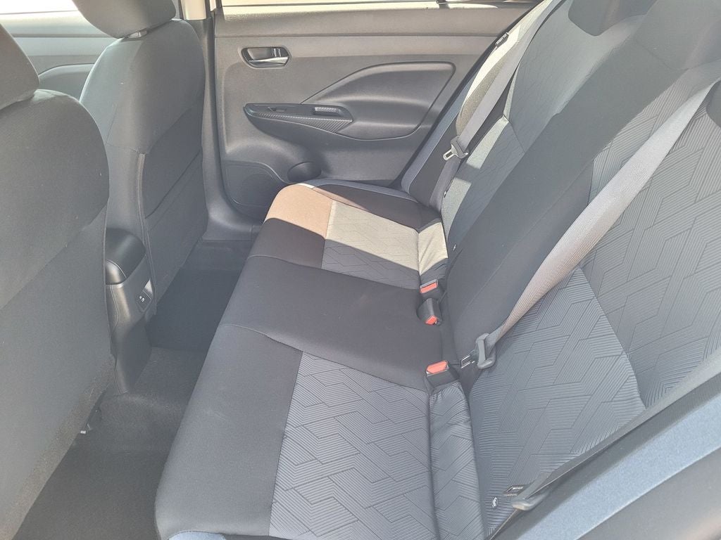 2024 Nissan Versa 1.6 SV