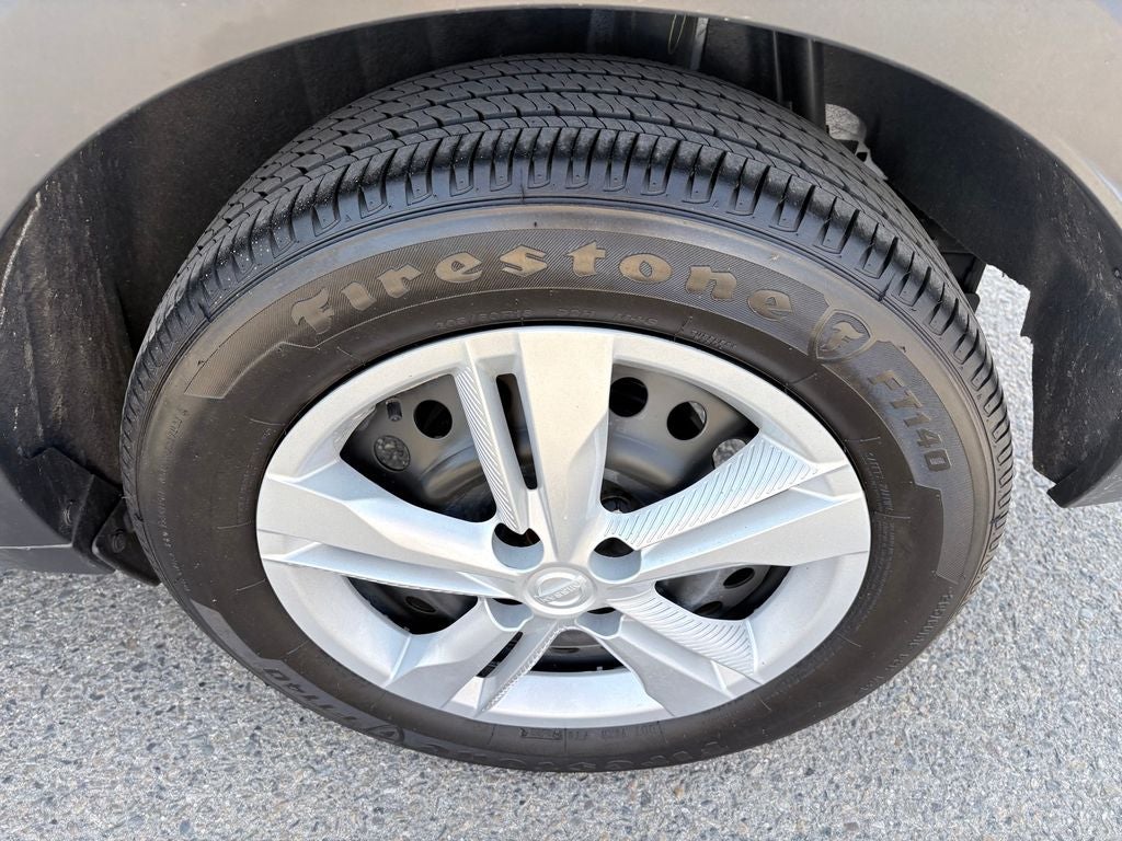 2023 Nissan Kicks S