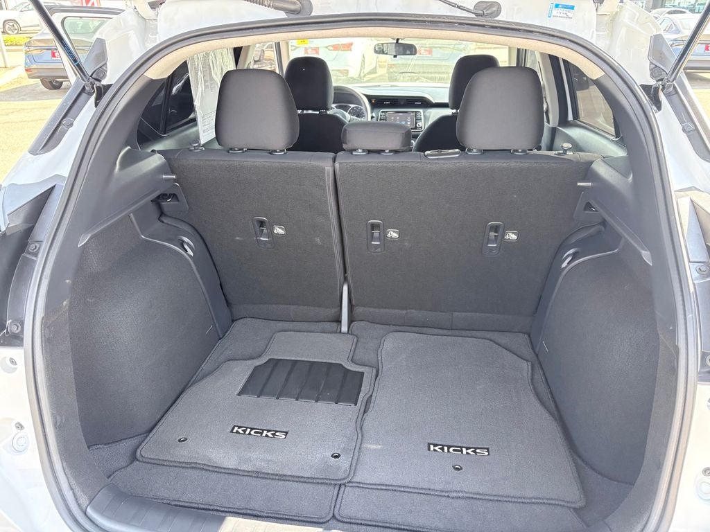 2023 Nissan Kicks S