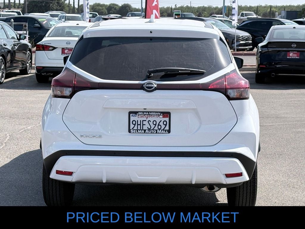2023 Nissan Kicks S